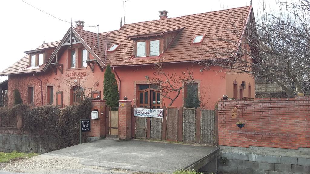 Keramiapark Guesthaus Otel Budapeşte Dış mekan fotoğraf