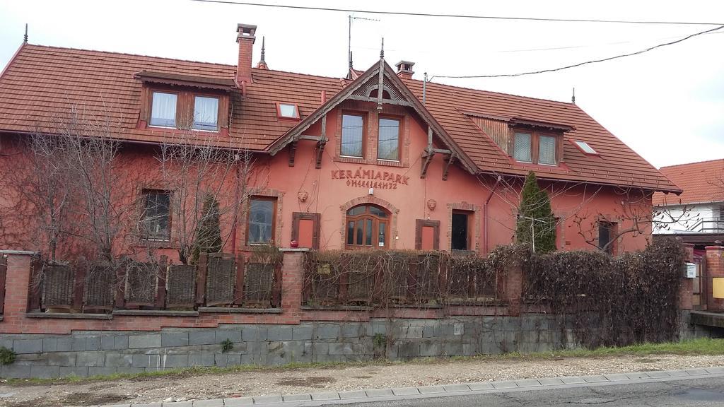 Keramiapark Guesthaus Otel Budapeşte Dış mekan fotoğraf
